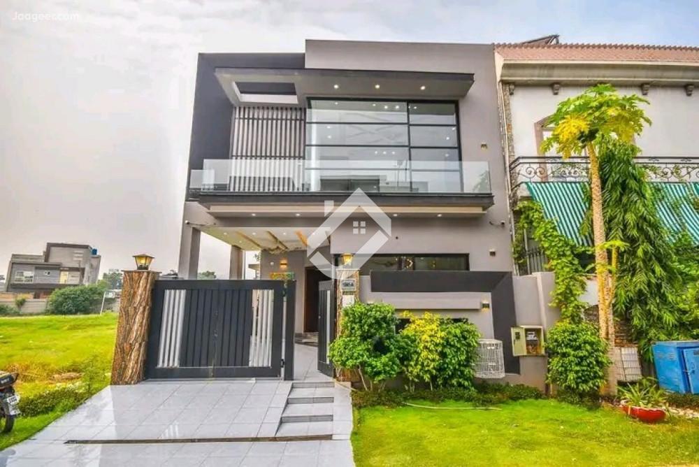 Modern 2 Bedroom Apartment for Sale